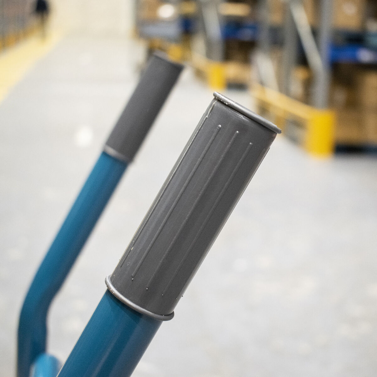 V7H51EFD15C94A9EFB366DF07A3522E214CR3646126P6