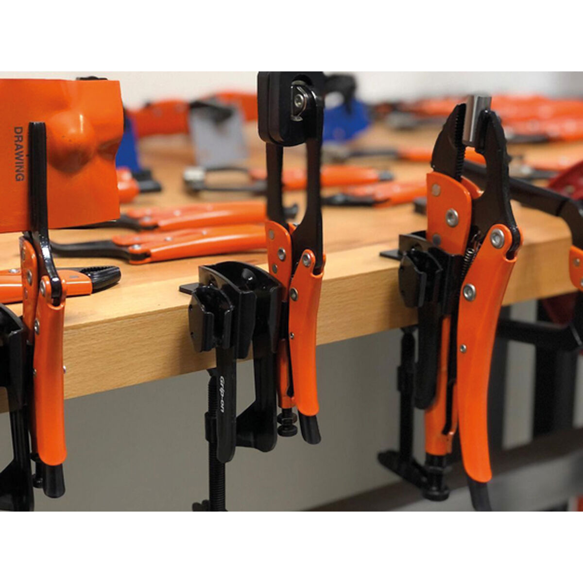 V3H67CEB2A06D592F61AC43A0DAE11568E1R7475853P7