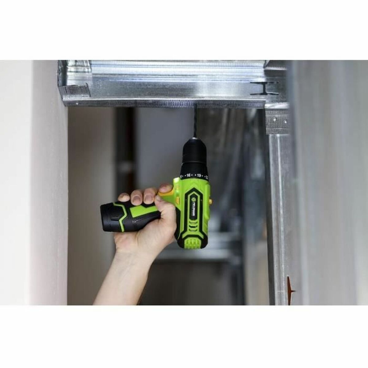 V10H3E7814473215C3B3D8C5951372F54399R7232127P6