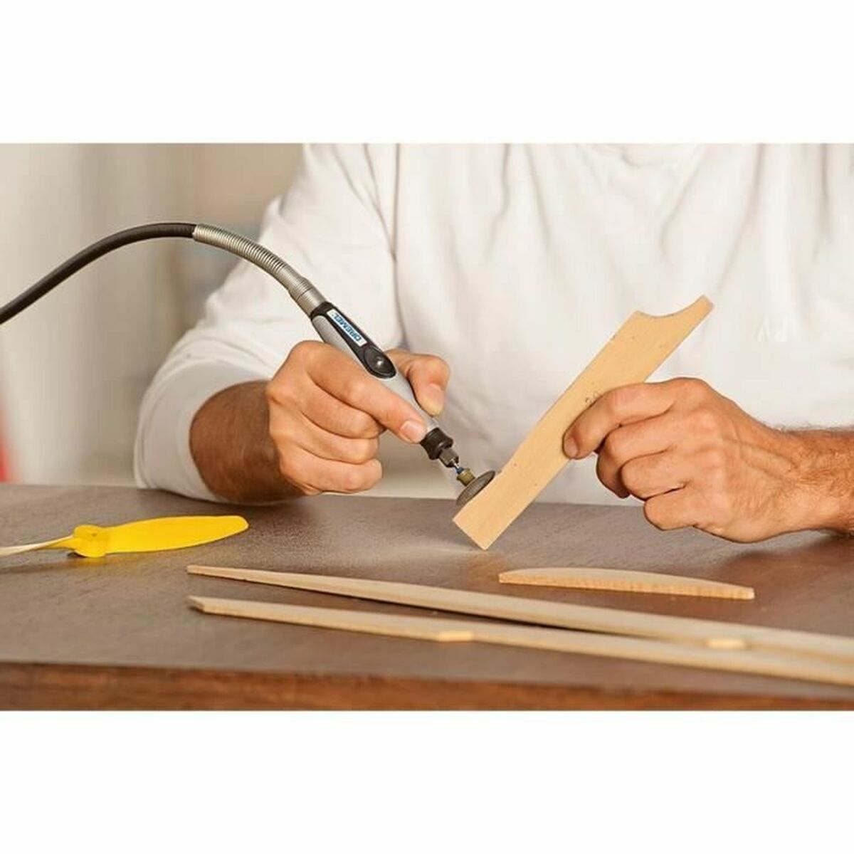 V7H52CE4970B49DB00728AA6B1E03B966CBR6196493P7