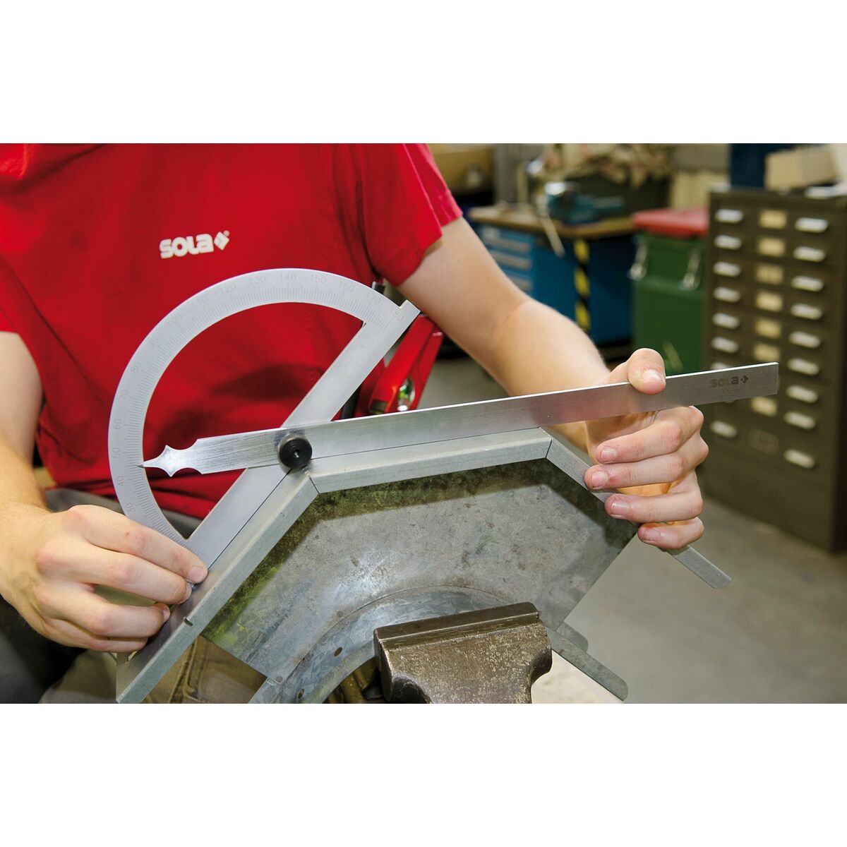 V3H49362FB8586D10AC86F167A5E8808959R6975412P3