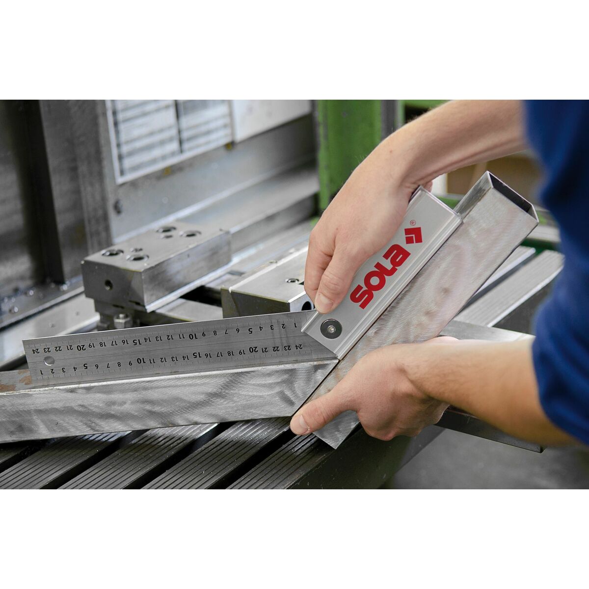 V3HB6D0031ACA3BD7C4DDC40820182F56E3R7490808P3