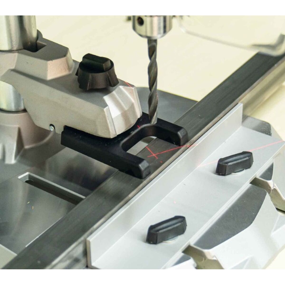 V7H0532640871B950ED3CD5F093A3E8B97DR3440545P6